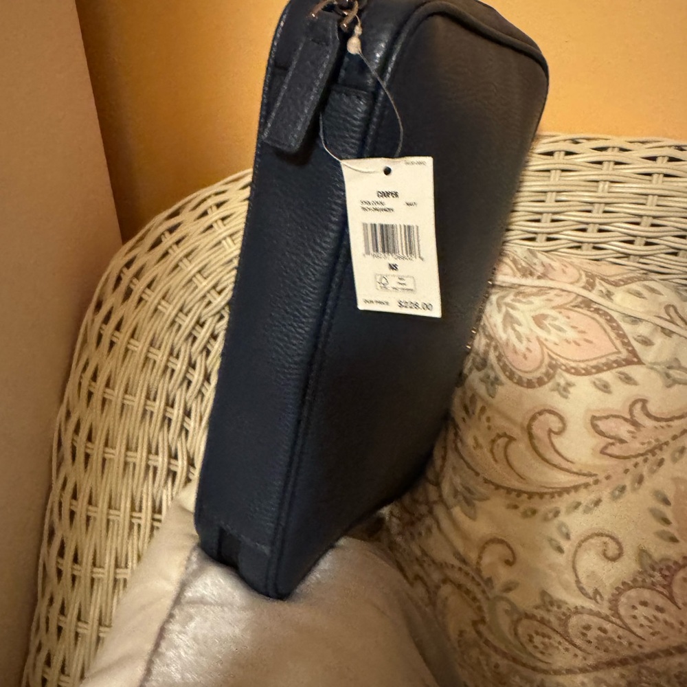 NWT Michael Kors Tech/Make-up bag. $228 retail. - Picture 3 of 4